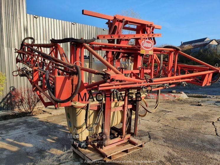 42154075_1637679088_965